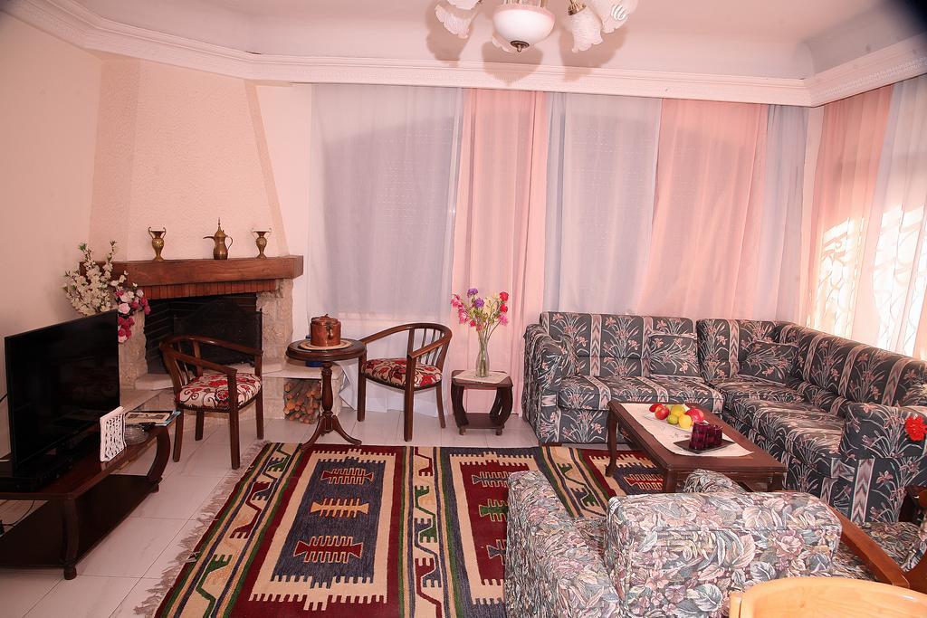 Arabian Suites Аман Екстериор снимка