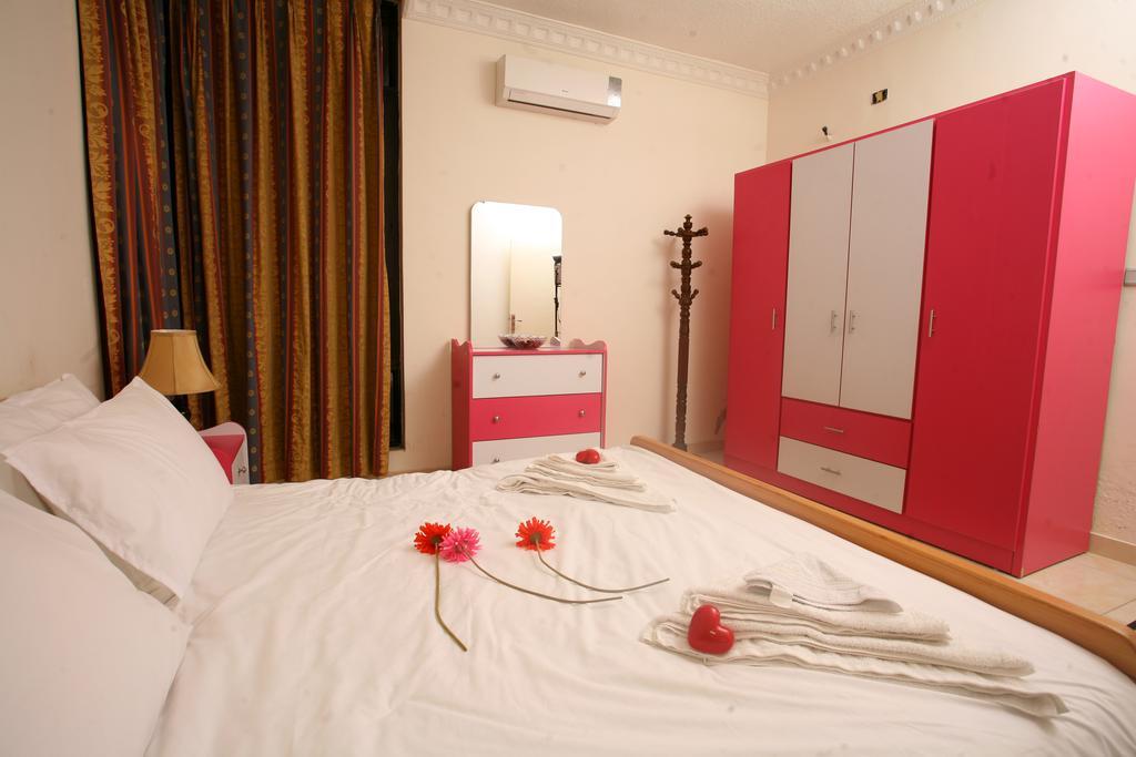 Arabian Suites Аман Екстериор снимка