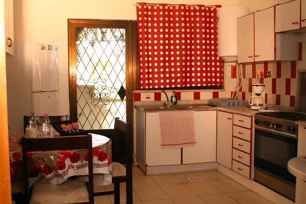Arabian Suites Аман Екстериор снимка