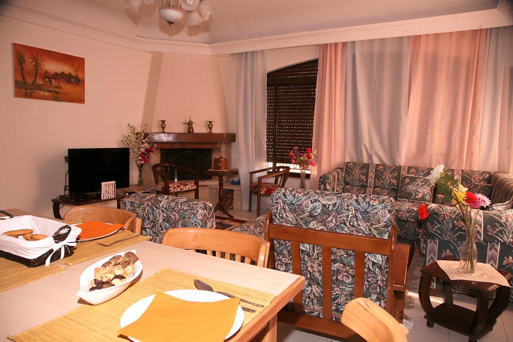 Arabian Suites Аман Екстериор снимка