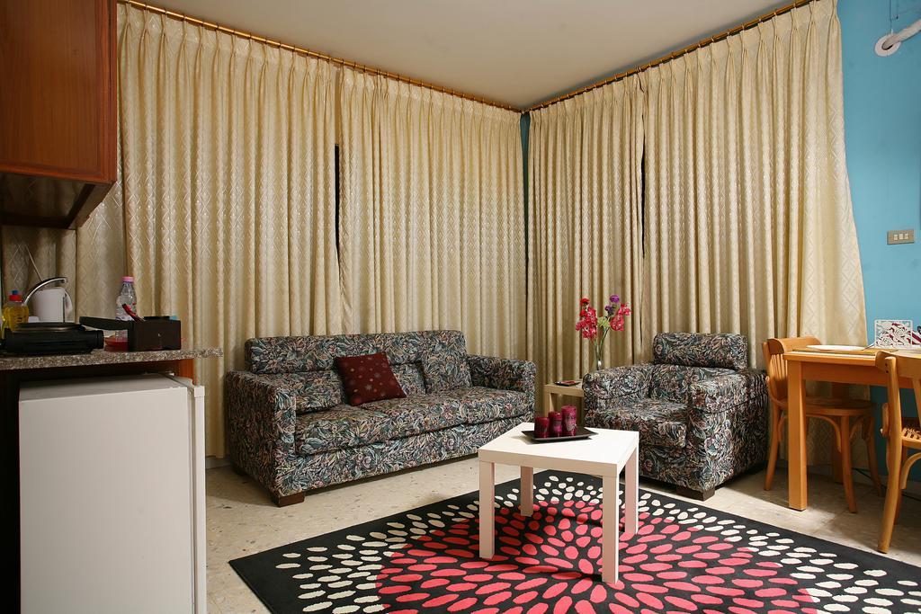 Arabian Suites Аман Екстериор снимка