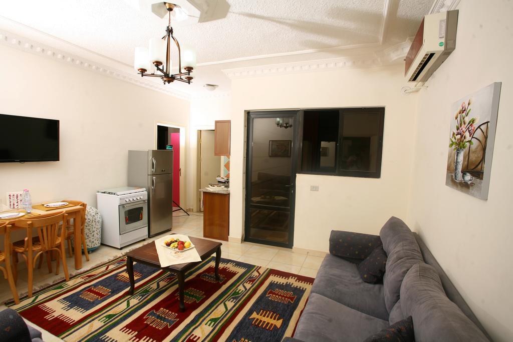 Arabian Suites Аман Екстериор снимка