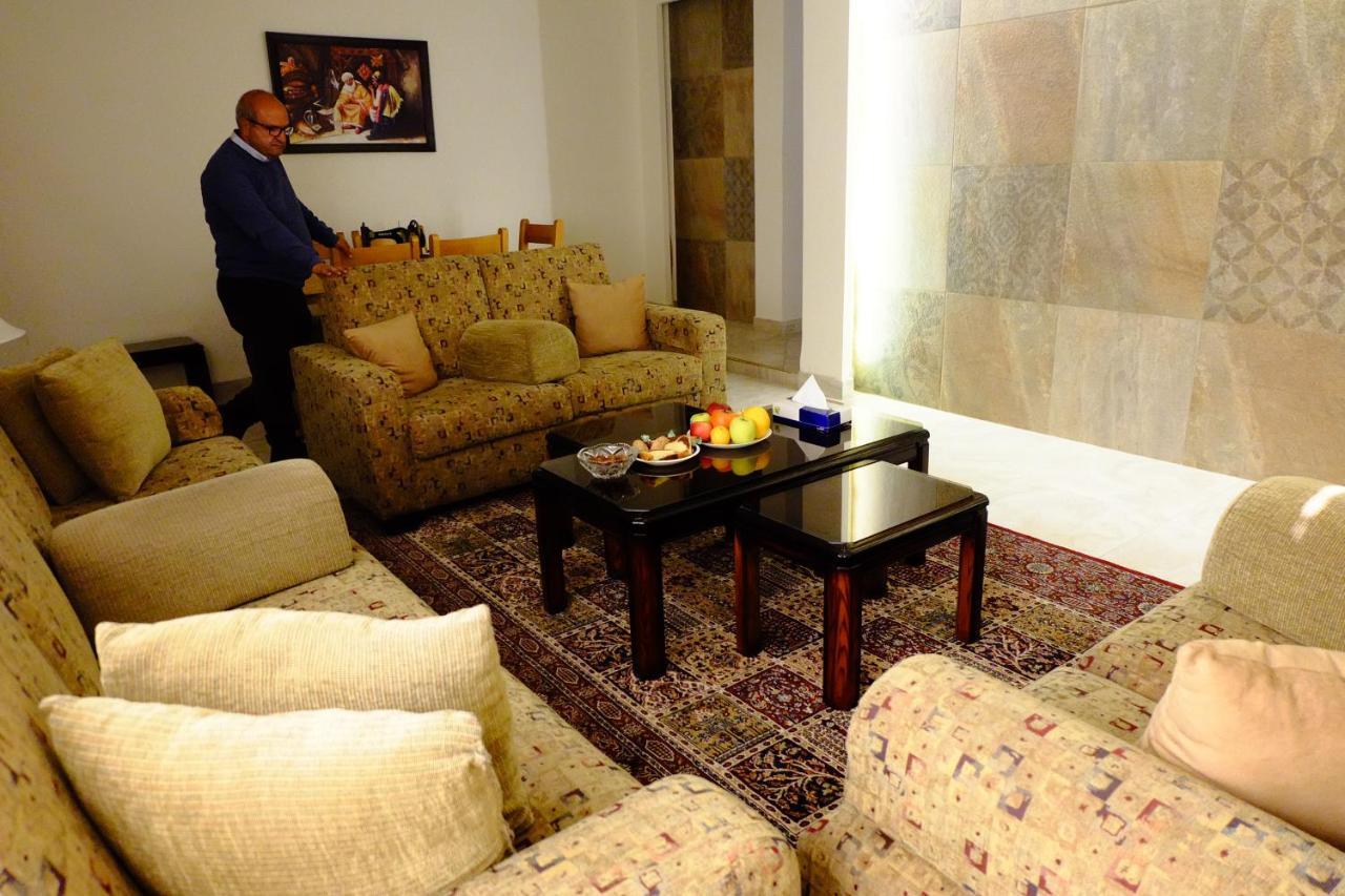 Arabian Suites Аман Екстериор снимка