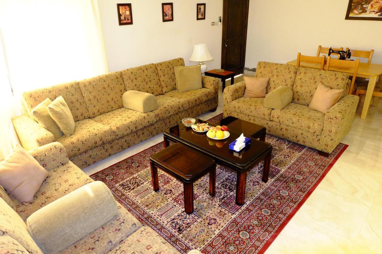 Arabian Suites Аман Екстериор снимка