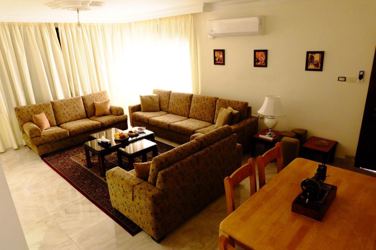 Arabian Suites Аман Екстериор снимка
