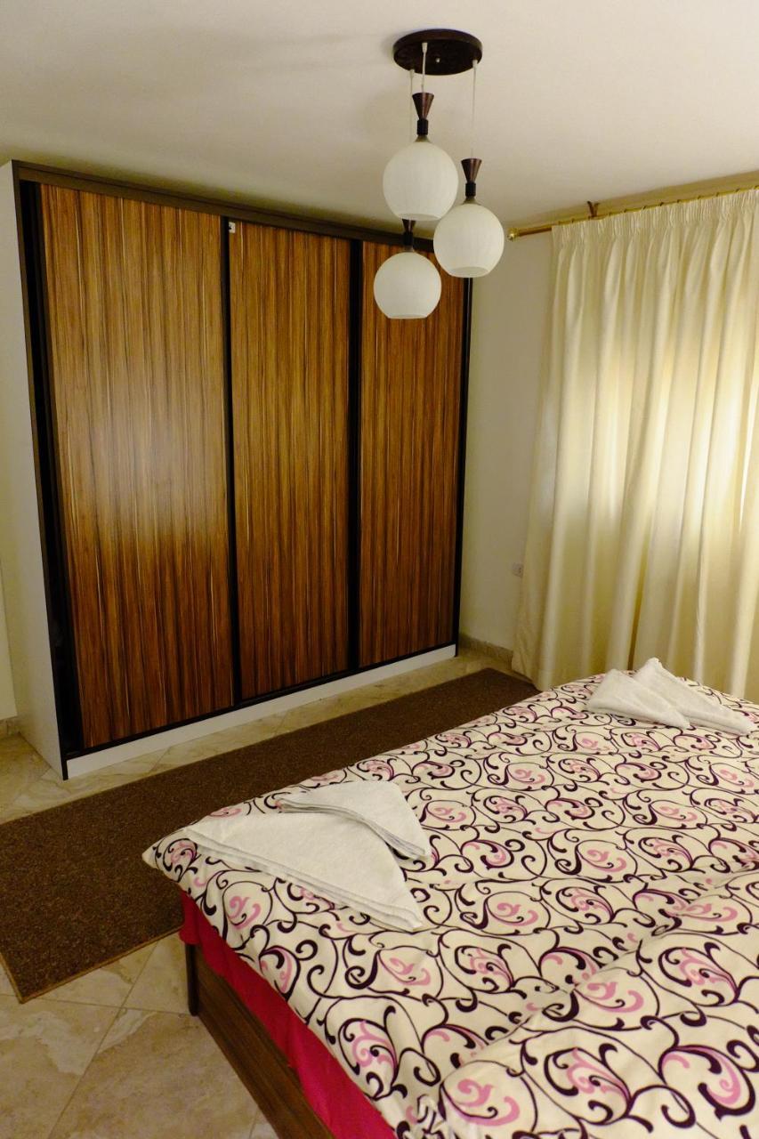 Arabian Suites Аман Екстериор снимка
